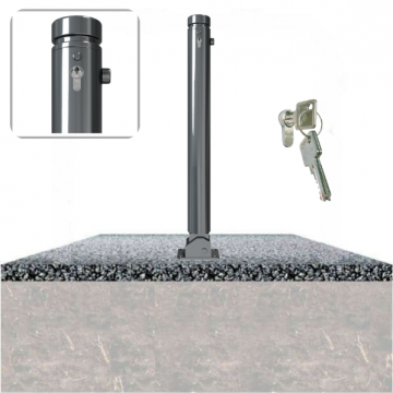 Decoratief neerklapbare parkeerpaal Ø82 met vlakke kop en cilinderslot op fundering
