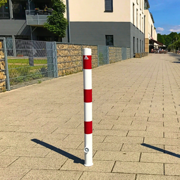Uitneembare parkeerpaal 60 mm wit rood omgeving