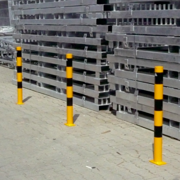 Vaste parkeerpaal 89 mm geel zwart om te betonneren omgeving